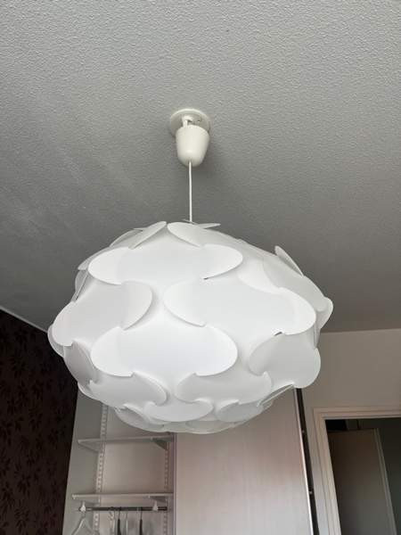 Valkoinen lamppu Rovaniemi – foto 1