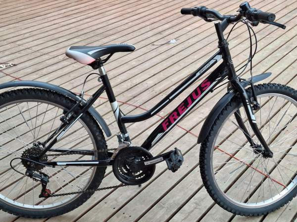 Tyttöjen 24 tuumainen vaihdepyörä Nivala - изображение 2