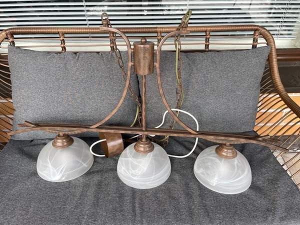 Valaisin korkeaan kattoon Pori - valokuva 1