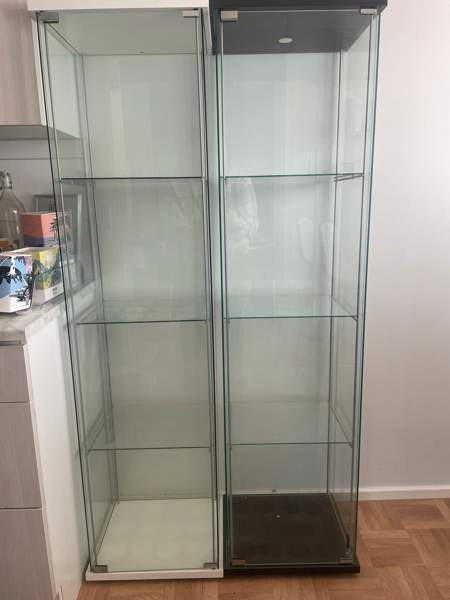 Ikean lasikaappi Humppila - valokuva 1