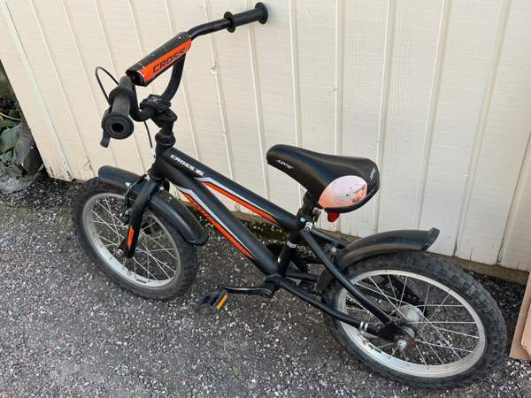 VARATTU-Myydään lasten pyörä Вантаа - изображение 1