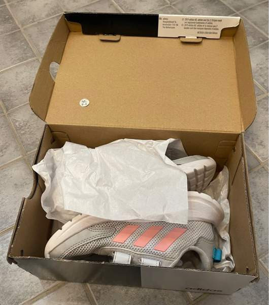 Lasten Adidas lenkkarit Силинъярви - изображение 6