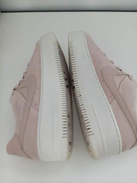 Nike air force vaaleanpunainen Rovaniemi - valokuva 5