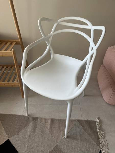 Valkoiset tuolit Helsinki - изображение 2