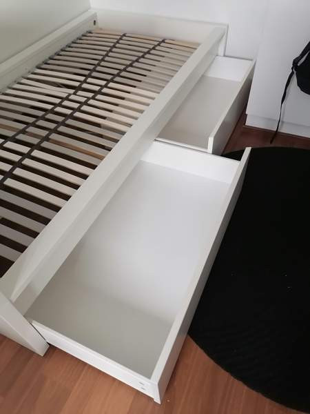 IKEA Malm sängynrunko Rovaniemi - valokuva 3