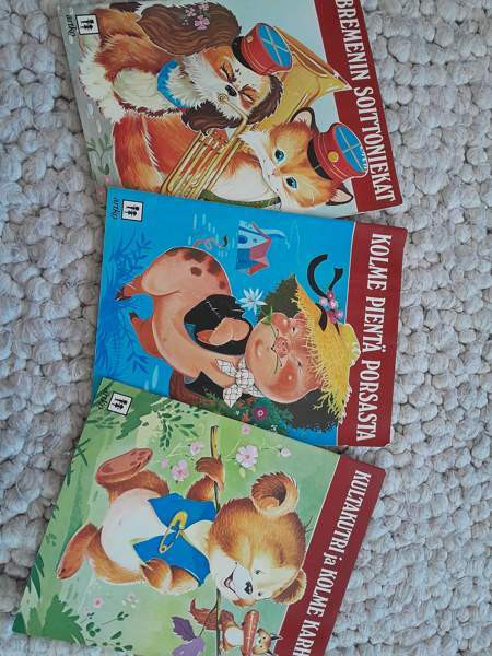 Vanhat satukirjat 3kpl Jyvaeskylae – foto 1