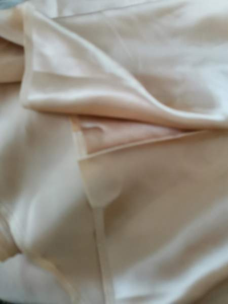 Kullanvärinen silkkikangas Espoo - valokuva 6