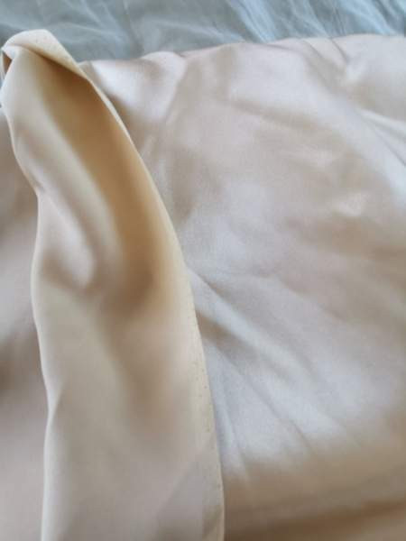 Kullanvärinen silkkikangas Espoo - valokuva 7