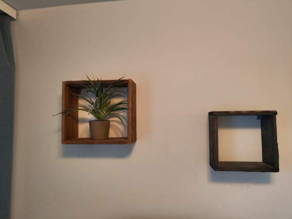 Kaksi rustiikkiseinähyllyä Raisio - photo 1