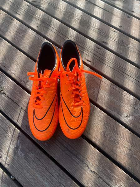 Nike Hypervenom nappikset Lahti - valokuva 3