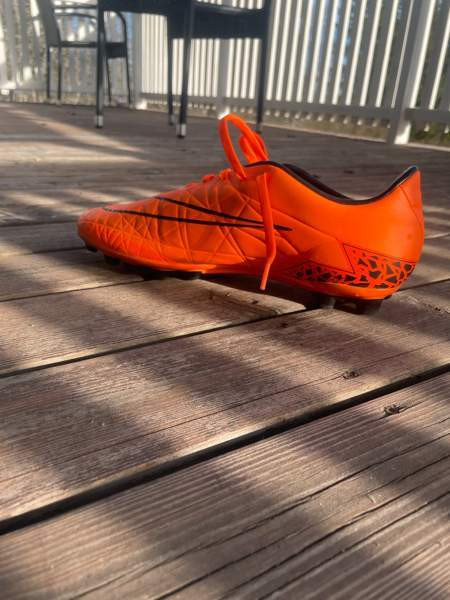 Nike Hypervenom nappikset Lahti - valokuva 2