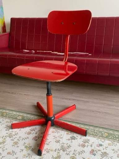 retrotyylinen puutuoli Rovaniemi - valokuva 1