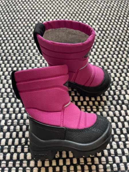 Pinkit  21 siistit Kuomat / kuoma talvikengät / talvisaappaat Vantaa - valokuva 1