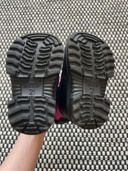 Pinkit  21 siistit Kuomat / kuoma talvikengät / talvisaappaat Vantaa - valokuva 3