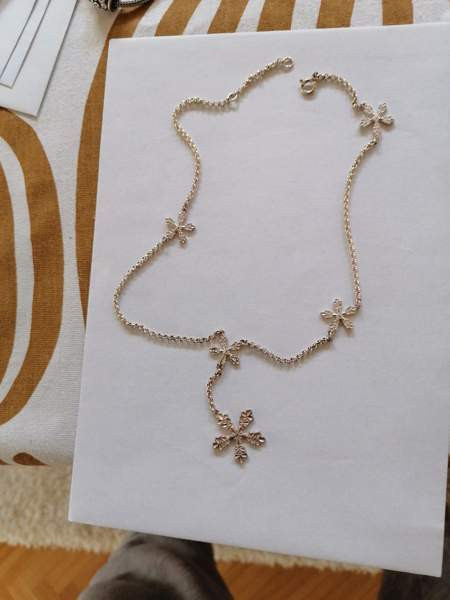 Kalevala lumihiutale kaulakoru Harjavalta – foto 2