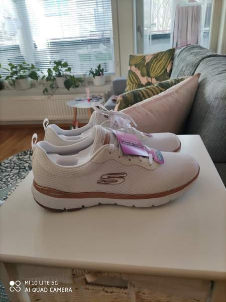 Skechers kengät 38 uusi Nokia - valokuva 2