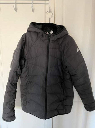 Adidas toppatakki Jyväskylä - valokuva 1
