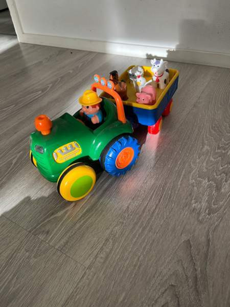 Lelutraktori pattereilla Вантаа - изображение 2