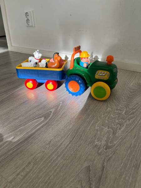 Lelutraktori pattereilla Вантаа - изображение 1