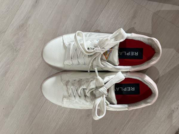 Tyttöjen tennarit Helsinki – foto 4