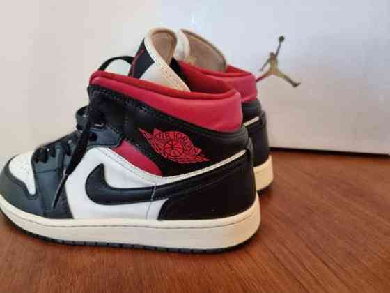 Air Jordan 1 Mid Gym Red Panda Eur 43 - 28cm Helsinki