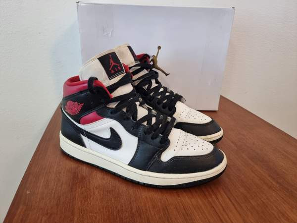 Air Jordan 1 Mid Gym Red Panda Eur 43 - 28cm Helsinki – foto 3