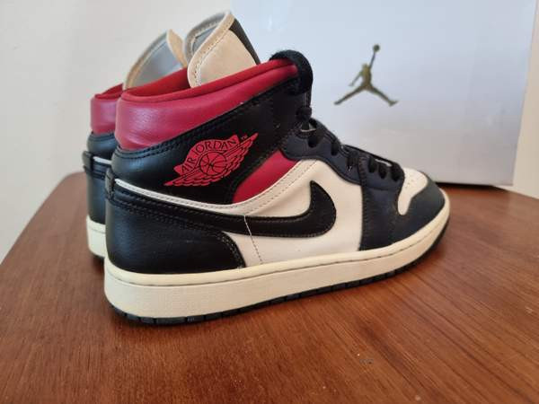 Air Jordan 1 Mid Gym Red Panda Eur 43 - 28cm Helsinki - valokuva 5