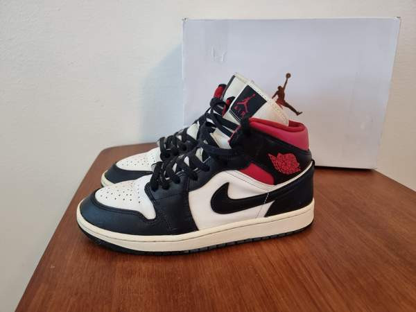 Air Jordan 1 Mid Gym Red Panda Eur 43 - 28cm Helsinki - valokuva 2