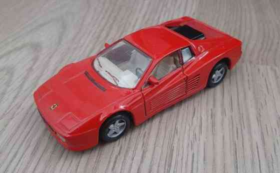Pienoismalli autot metallia Ferrarit 3kpl Espoo