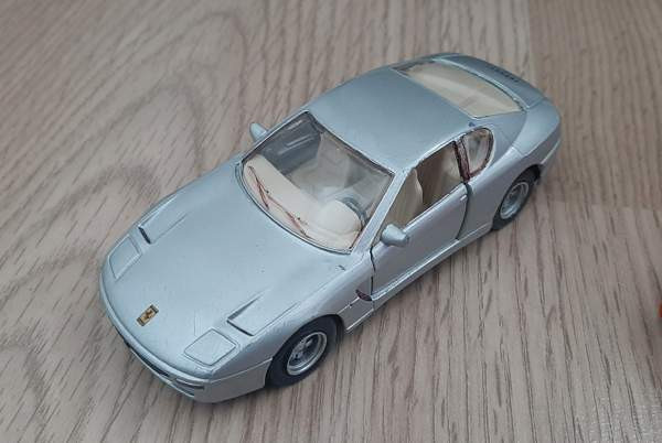 Pienoismalli autot metallia Ferrarit 3kpl Espoo - valokuva 8