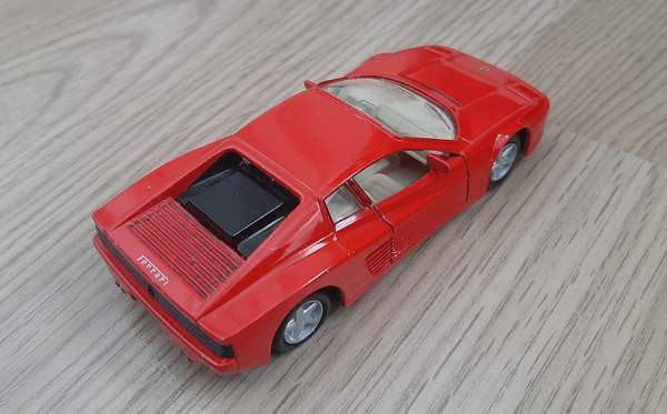 Pienoismalli autot metallia Ferrarit 3kpl Espoo - valokuva 3