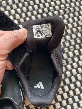 Adidas 21 oikein siistit ja kevyet tarralenkkarit Vantaa - photo 5