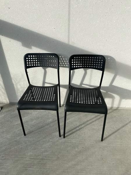 Mustat tuolit Туусула - изображение 1