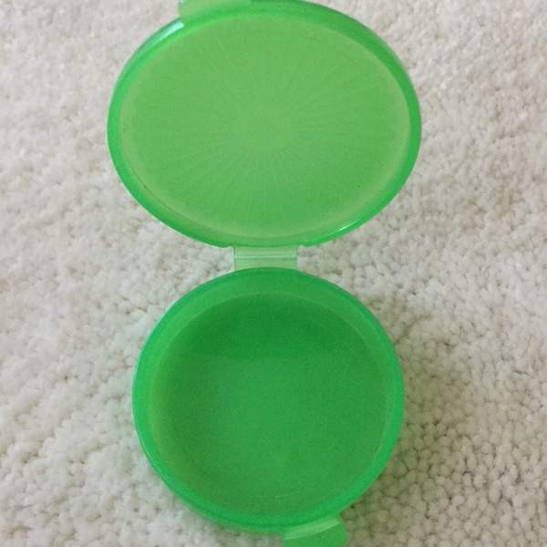 Tupperware pillerirasia Keuruu - valokuva 3