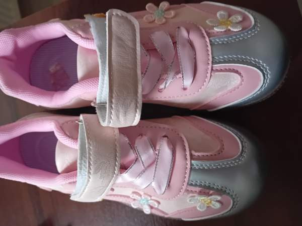 Lenkkarit UUDET Vantaa - valokuva 1