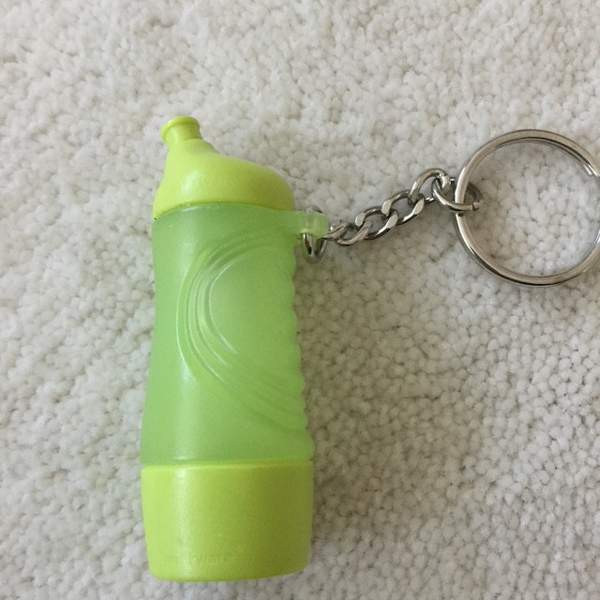 Tupperware juomapullo avaimenperä Keuruu - valokuva 1