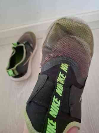 Nike lenkkarit, 32 Lieto