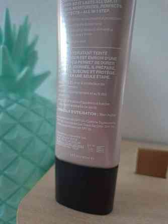 Käytetty: Smashbox Halo Healthy Glow All-In-One Tinted Moisturizer (Fair) Vantaa