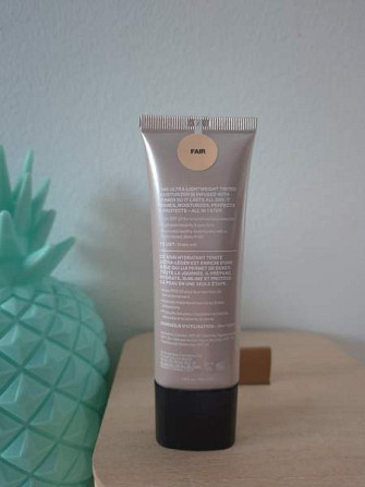 Käytetty: Smashbox Halo Healthy Glow All-In-One Tinted Moisturizer (Fair) Vantaa - valokuva 2