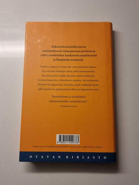 Carol Shields: Pikkuseikkoja Helsinki - изображение 3