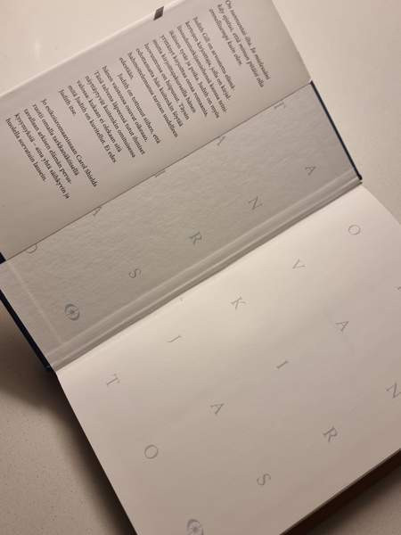 Carol Shields: Pikkuseikkoja Helsinki - изображение 4