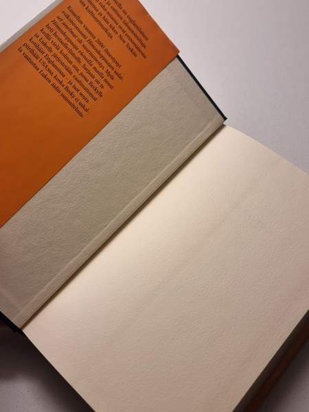 Sophie Kinsella: Himoshoppaaja vierailla mailla Helsinki - изображение 4