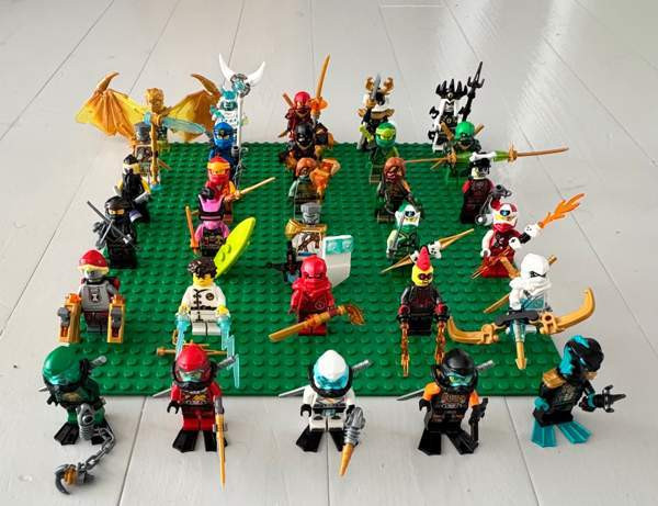 Lego Ninjago ukkeleita 30 kpl:tta Turku - valokuva 1