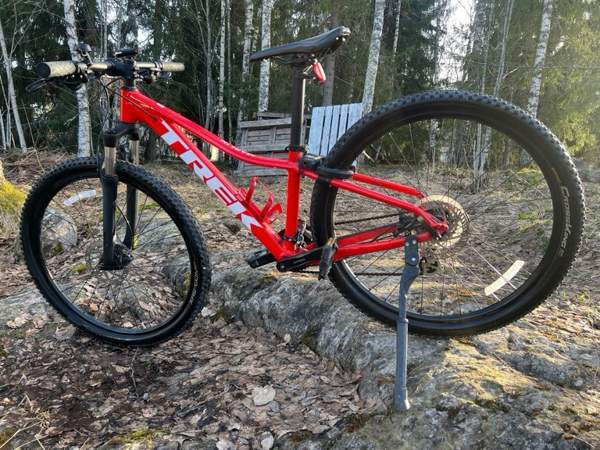 Trek Marlin 5 27.5 XS Yloejaervi - photo 2