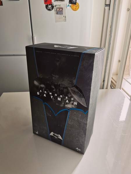 Hot Toys MMS349 BvS Armored Batman figuuri Tampere - valokuva 3
