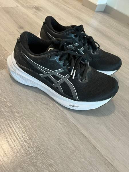 Asics Gel-Kayano 30 Helsinki - valokuva 1