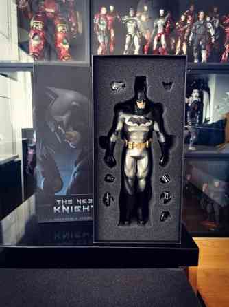 SSR Studios SSC-010 N52 Dark Knight Batman-figuuri (UUSI) Тампере