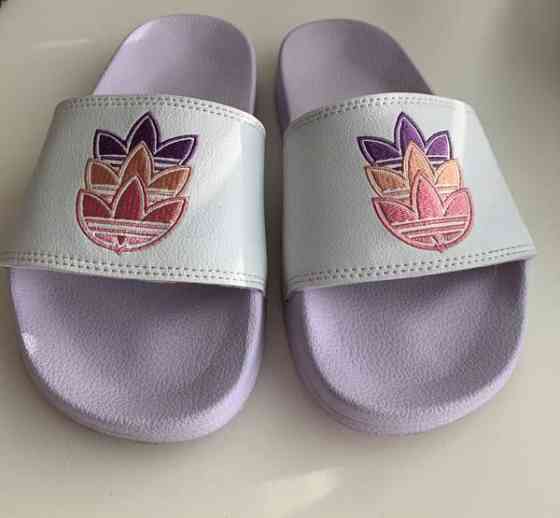 Adidas sandaalit Helsinki