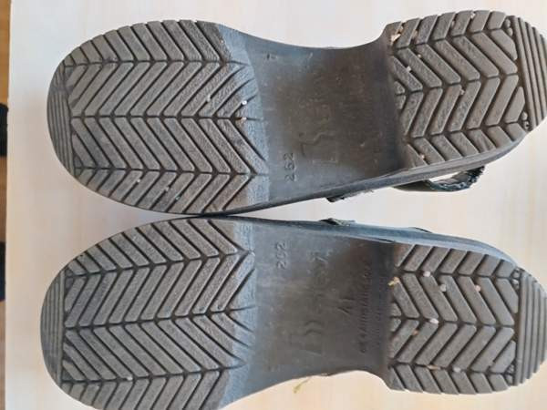 Sievin turvajalkineet Vantaa - valokuva 2