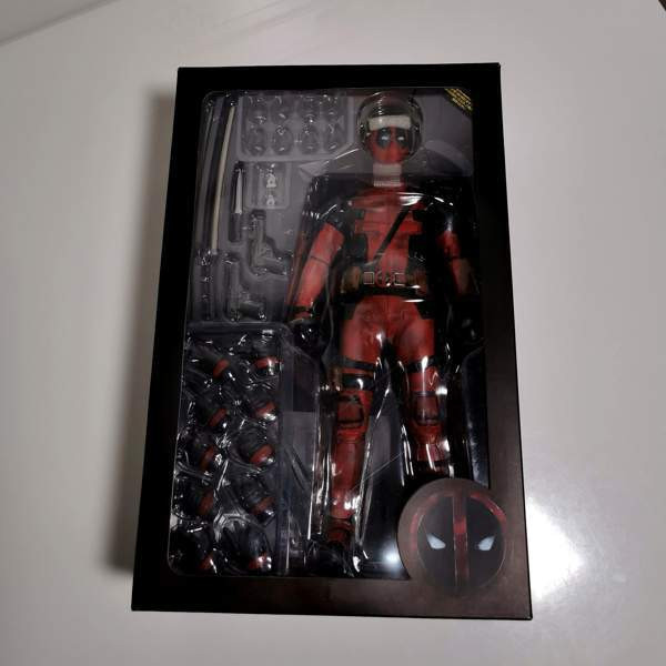 Hot Toys Deadpool MMS347 figuuri Tampere – foto 5
